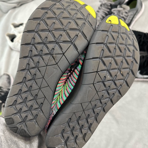 Nike Free Rn Flyknit - Picture 9 of 11